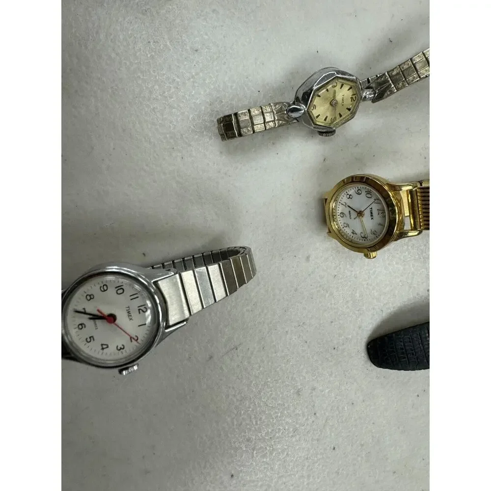 Vintage Lot Of 21 Timex Mixed Style Assorted Mens & Women's Watches Parts/Repair